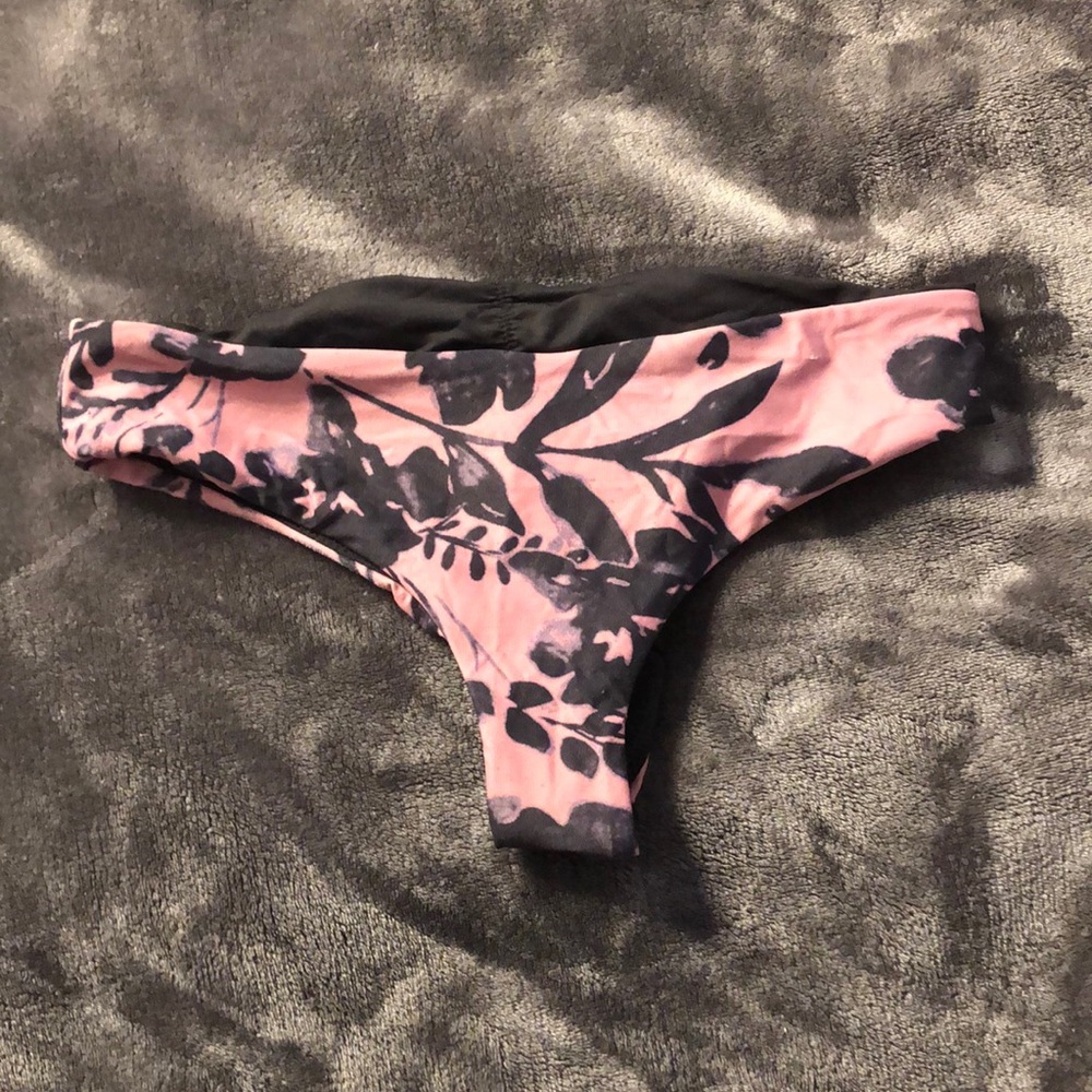 Bikini bottoms